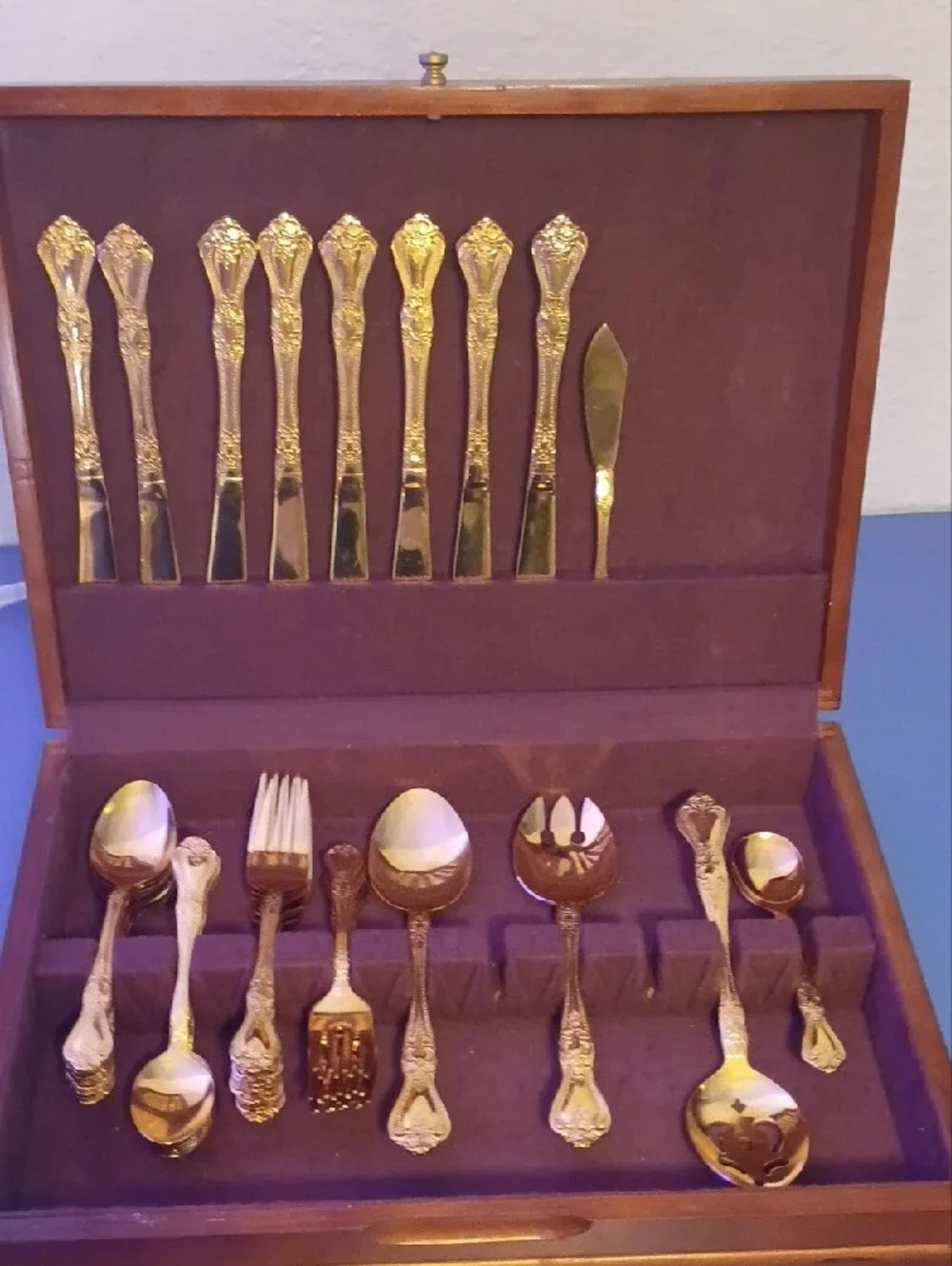 Gold-Tone Ornate Flatware Set - Elegant Serving Spoons and Forks